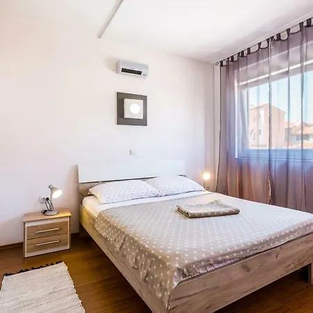 Apartment Denis *